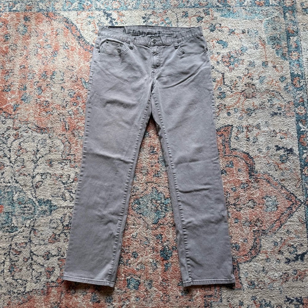 Aeropostale Men's Slim Straight Jeans in Gray 34/36